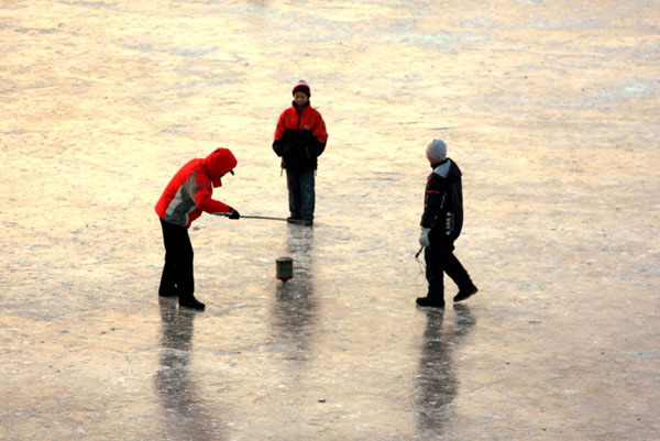 Frozen Songhuajiang River